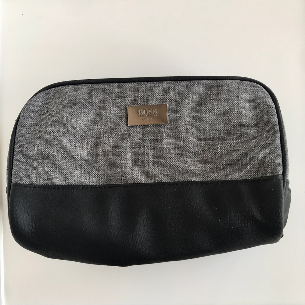 NWOT Hugo Boss Dopp Kit